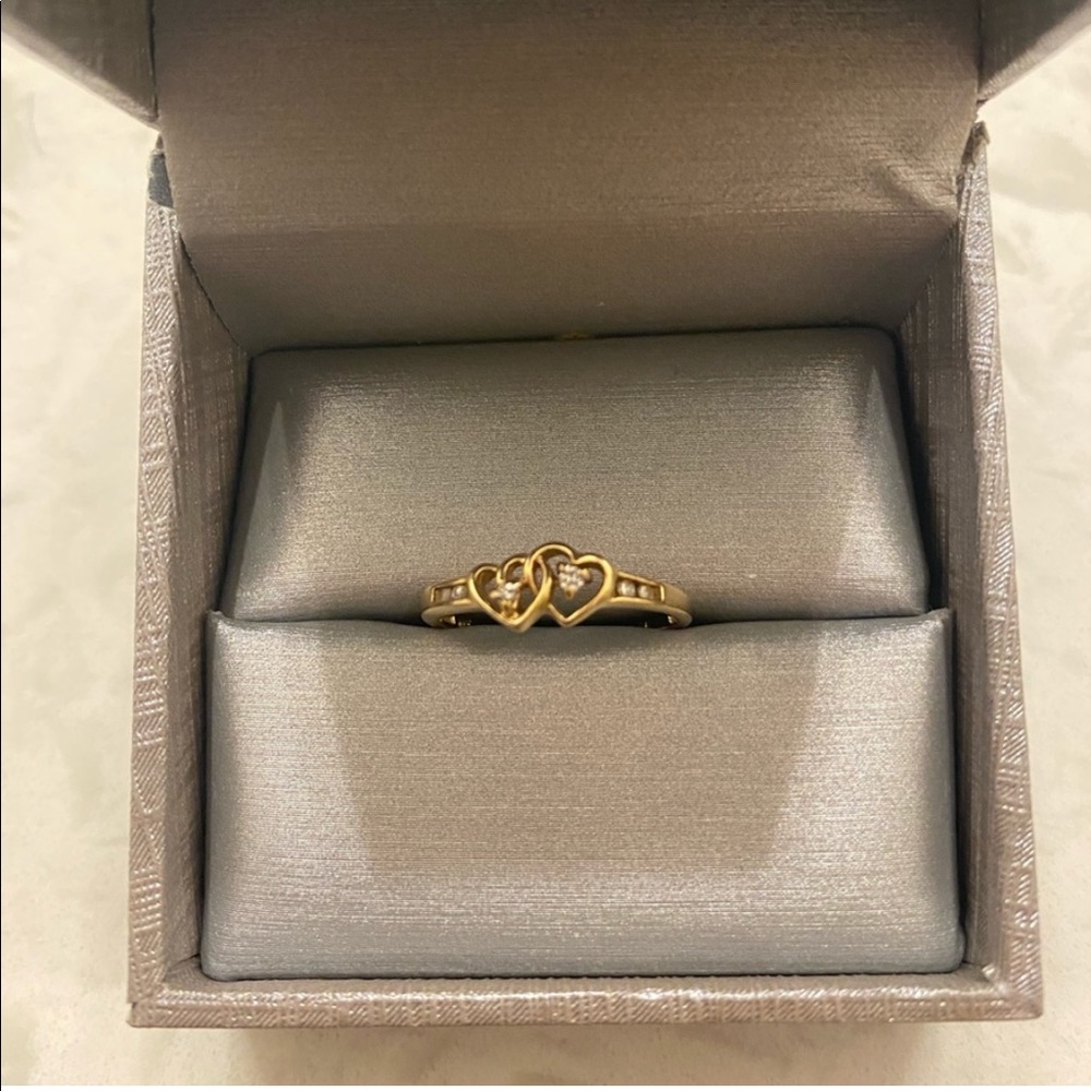 Hearts ring